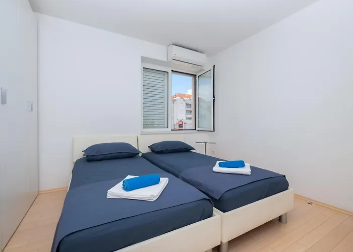 Luxury Silvana In The Center