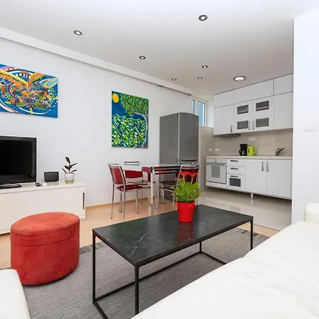 Luxury Silvana In The Center Makarska