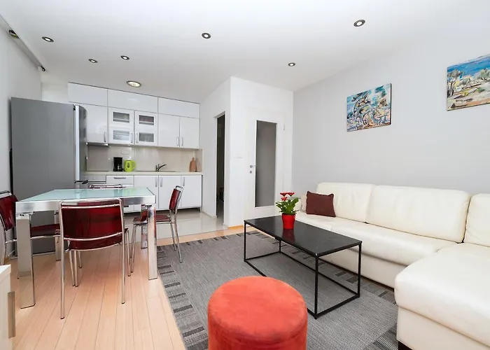 Luxury Silvana In The Center Apartment Makarska