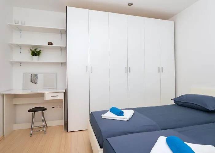 Luxury Silvana In The Center